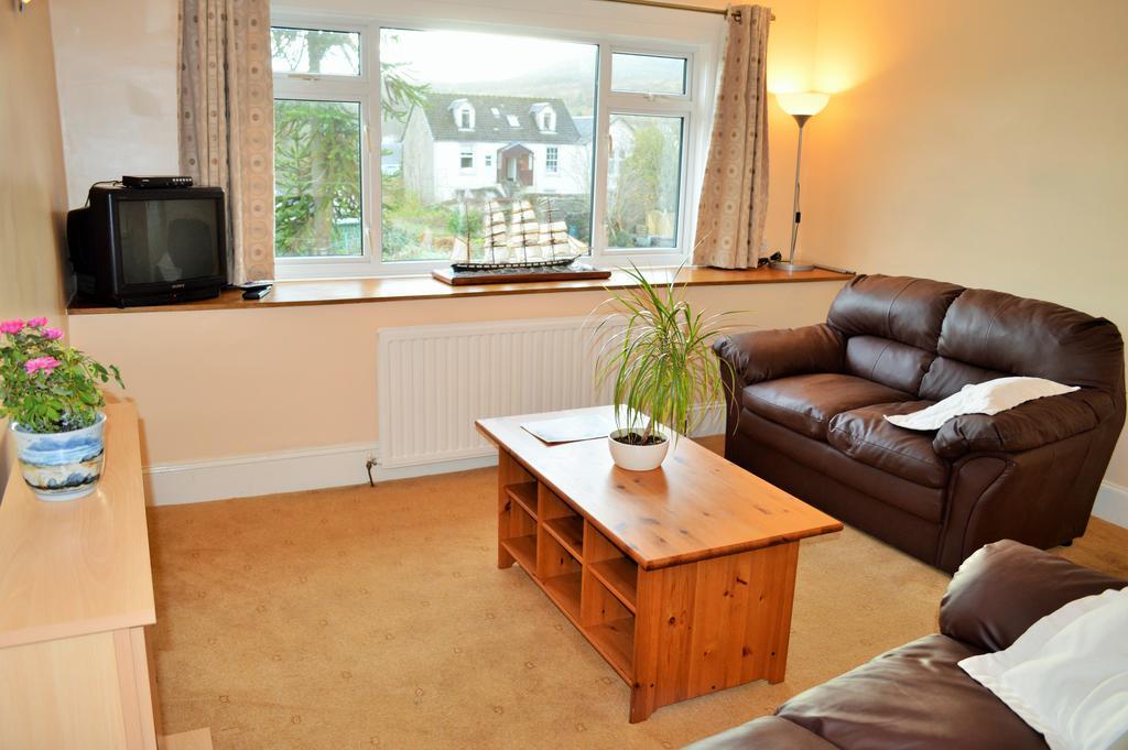 Hazel Bank Villa Apartment Dunoon Exterior foto